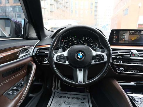 Used 2019 BMW 540i xDrive w/ M Sport Package image 33