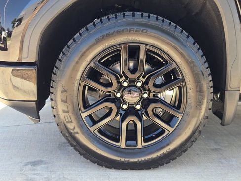 Used 2022 GMC Sierra 1500 Elevation RWD image 9