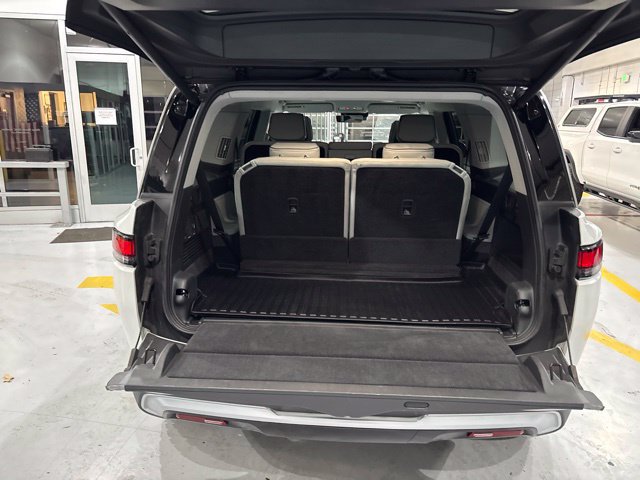 Used 2025 Rivian R1S Adventure Dual AWD/4WD image 23