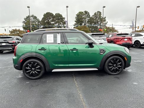Used 2022 MINI Cooper Countryman S w/ Premium Package image 2