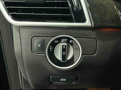 Used 2017 Mercedes-Benz GLS 450 GLS 450 w/ Premium Package image 22