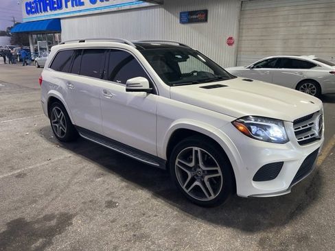 Used 2017 Mercedes-Benz GLS 550 4MATIC image 4