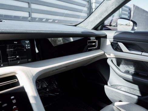 Used 2020 Porsche Taycan Turbo S AWD/4WD image 75