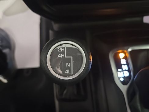 Used 2018 Jeep Wrangler Unlimited Sport S image 13