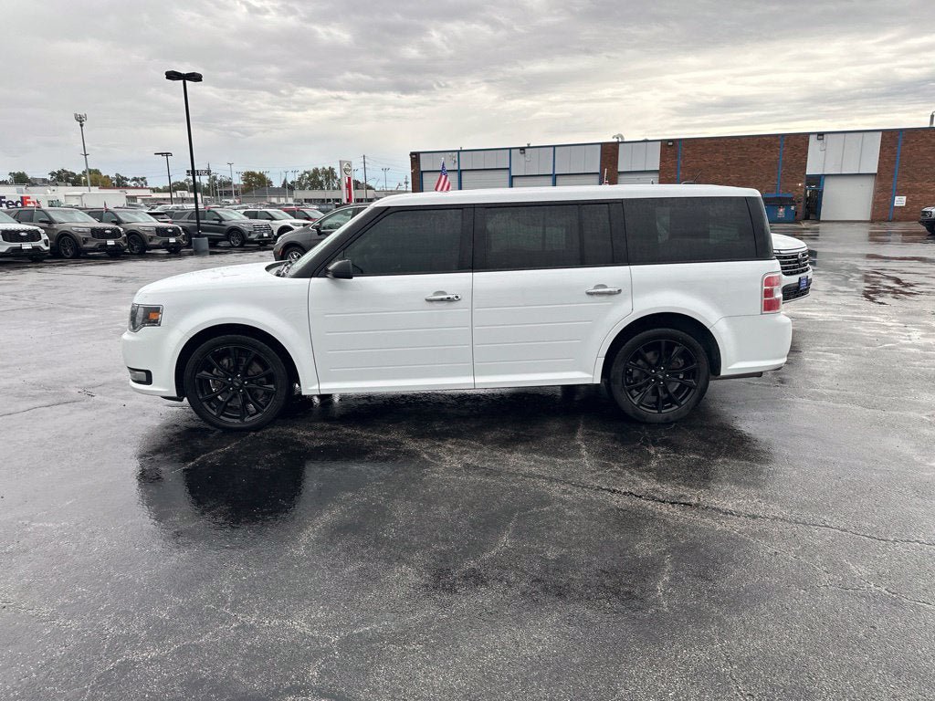 Used 2019 Ford Flex SEL w/ Equipment Group 202A FWD image 3