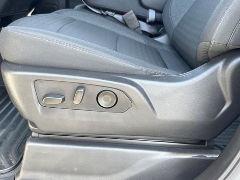 Used 2025 Chevrolet Silverado 1500 Custom RWD image 26