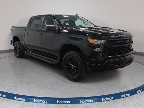 Used 2022 Chevrolet Silverado 1500 Custom Trail Boss AWD/4WD image 4