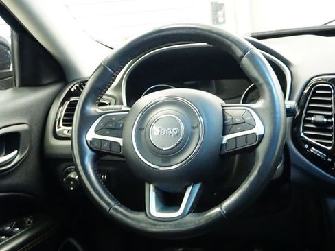 Certified 2019 Jeep Compass Limited image 24