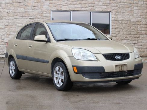 Used 2008 Kia Rio LX image 2