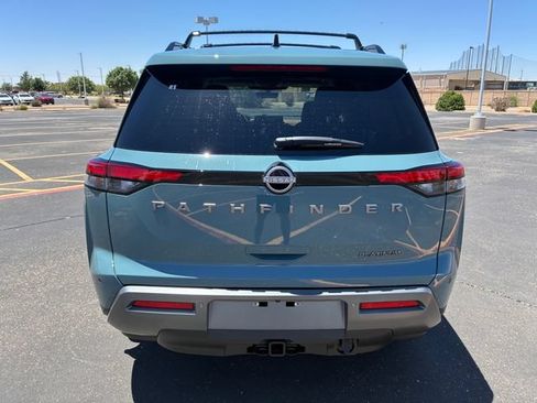 New 2026 Nissan Pathfinder Platinum FWD image 5