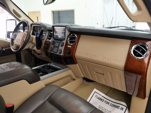 Used 2016 Ford F350 King Ranch w/ King Ranch w/Chrome Package AWD/4WD image 18