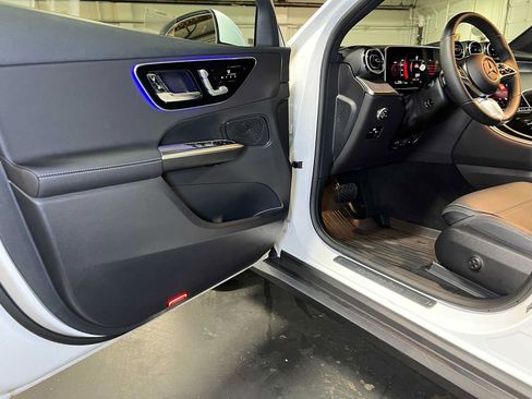 Used 2026 Mercedes-Benz GLC 300 4MATIC image 21