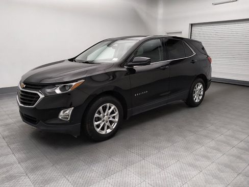 Used 2020 Chevrolet Equinox LT FWD image 2
