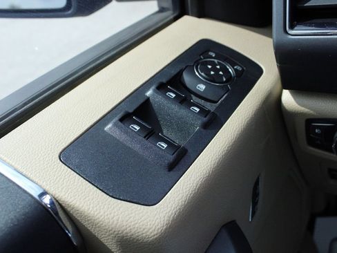 Used 2018 Ford F150 XLT AWD/4WD image 6