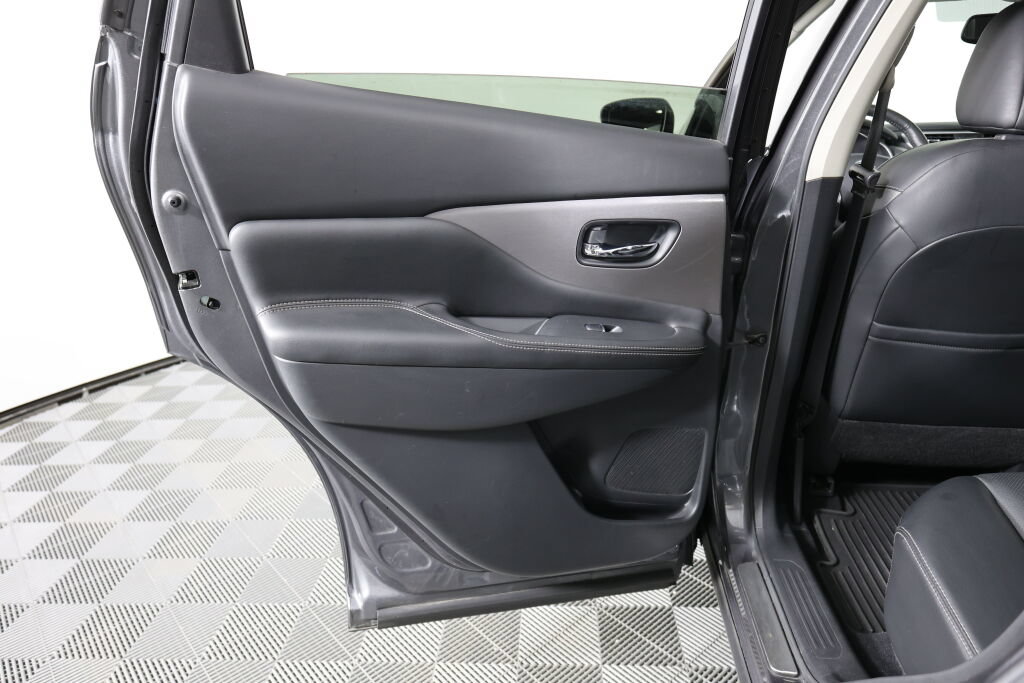 Used 2021 Nissan Murano SL w/ SL Moonroof Package AWD/4WD image 16
