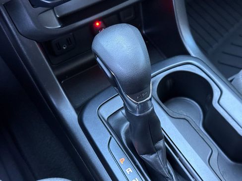 Used 2022 Chevrolet Colorado W/T w/ WT Convenience Package image 18