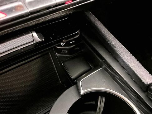 Used 2020 Mercedes-Benz GLE 350 4MATIC image 32