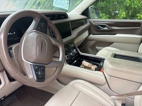 Used 2022 GMC Yukon Denali AWD/4WD image 10