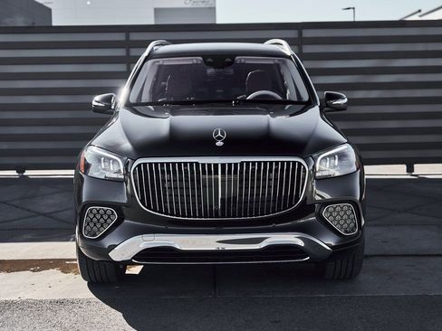 Used 2026 Mercedes-Benz Maybach GLS 600 4MATIC image 14
