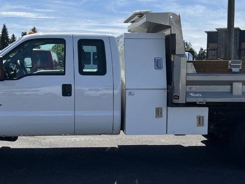 Used 2015 Ford F550 4x4 SuperCab Super Duty w/ Power Equipment Group image 6