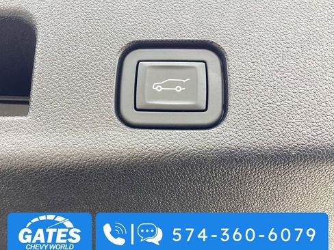 Used 2024 Chevrolet Traverse LT AWD/4WD image 13