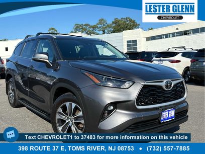 Used 2022 Toyota Highlander XLE