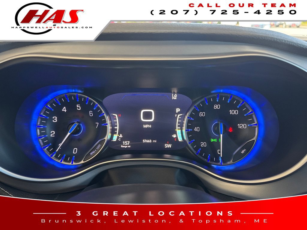 Used 2025 Chrysler Pacifica Limited FWD image 18