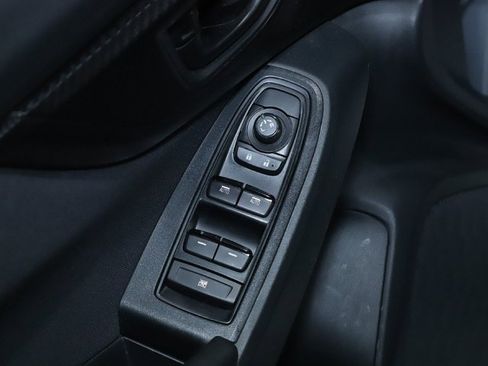 Used 2019 Subaru Crosstrek 2.0i Premium image 16