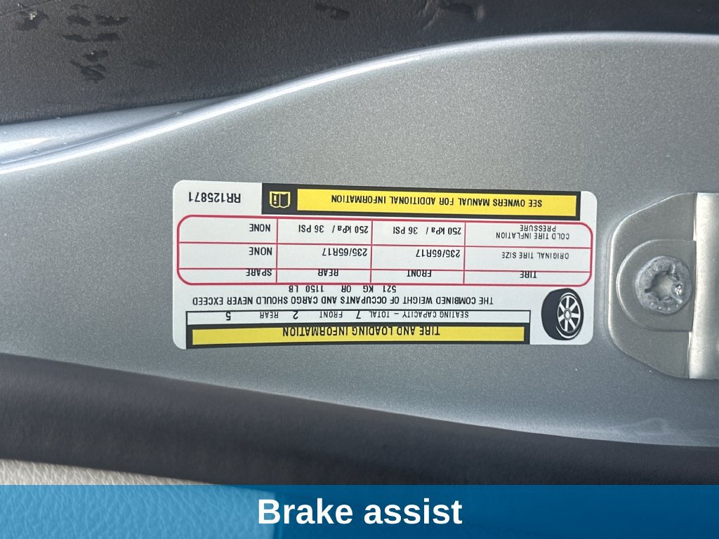 Used 2024 Chrysler Pacifica Touring-L FWD image 35