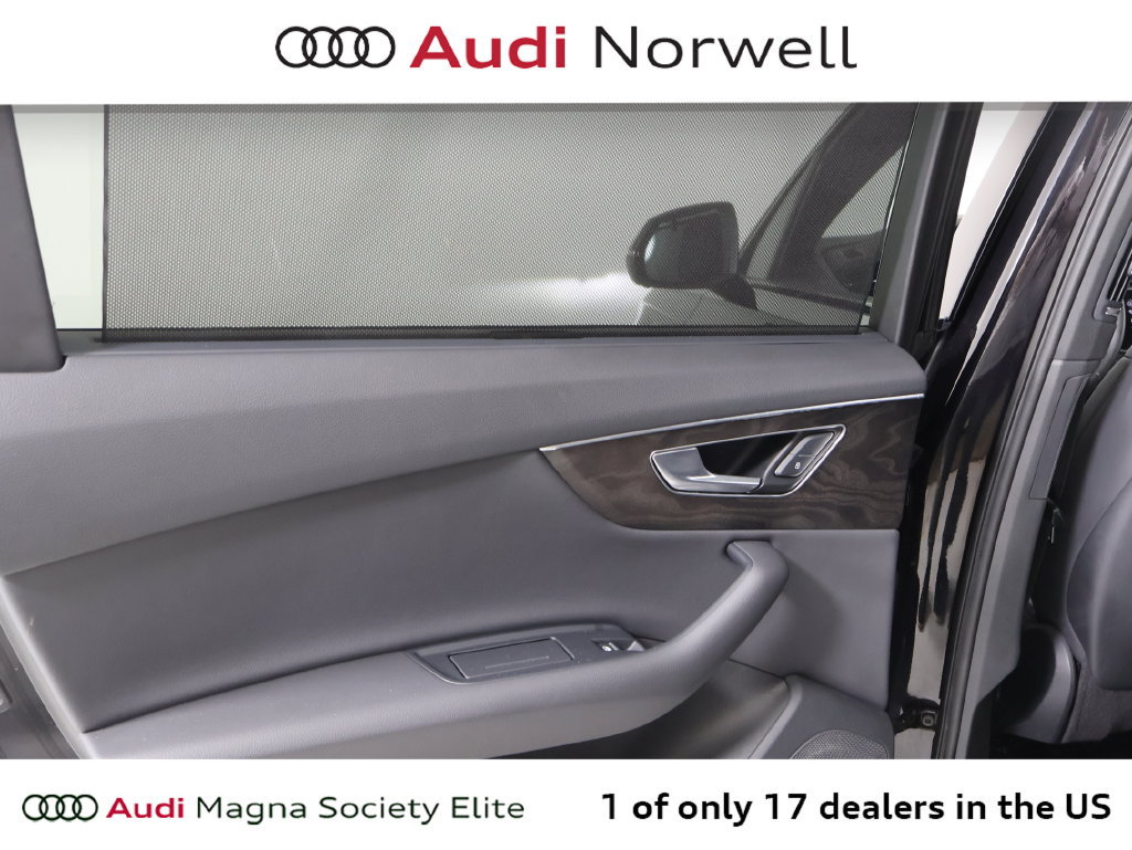 Used 2020 Audi Q7 3.0T Premium Plus w/ Premium Plus Package AWD/4WD image 23