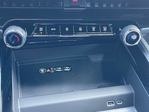 New 2025 Chevrolet Tahoe Premier w/ Sun And Tow Package image 14