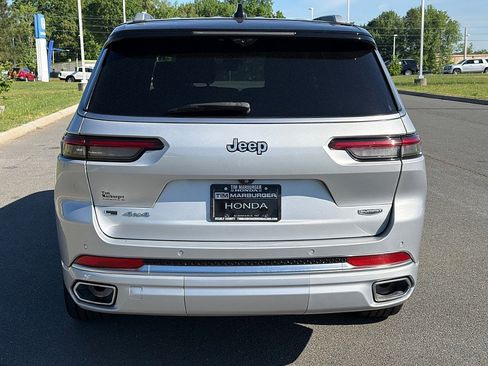 Used 2021 Jeep Grand Cherokee L Summit w/ Advanced Protech Group IV AWD/4WD image 4