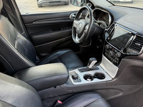 Used 2019 Jeep Grand Cherokee Summit AWD/4WD image 27