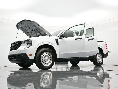 New 2026 Ford Maverick XL image 30