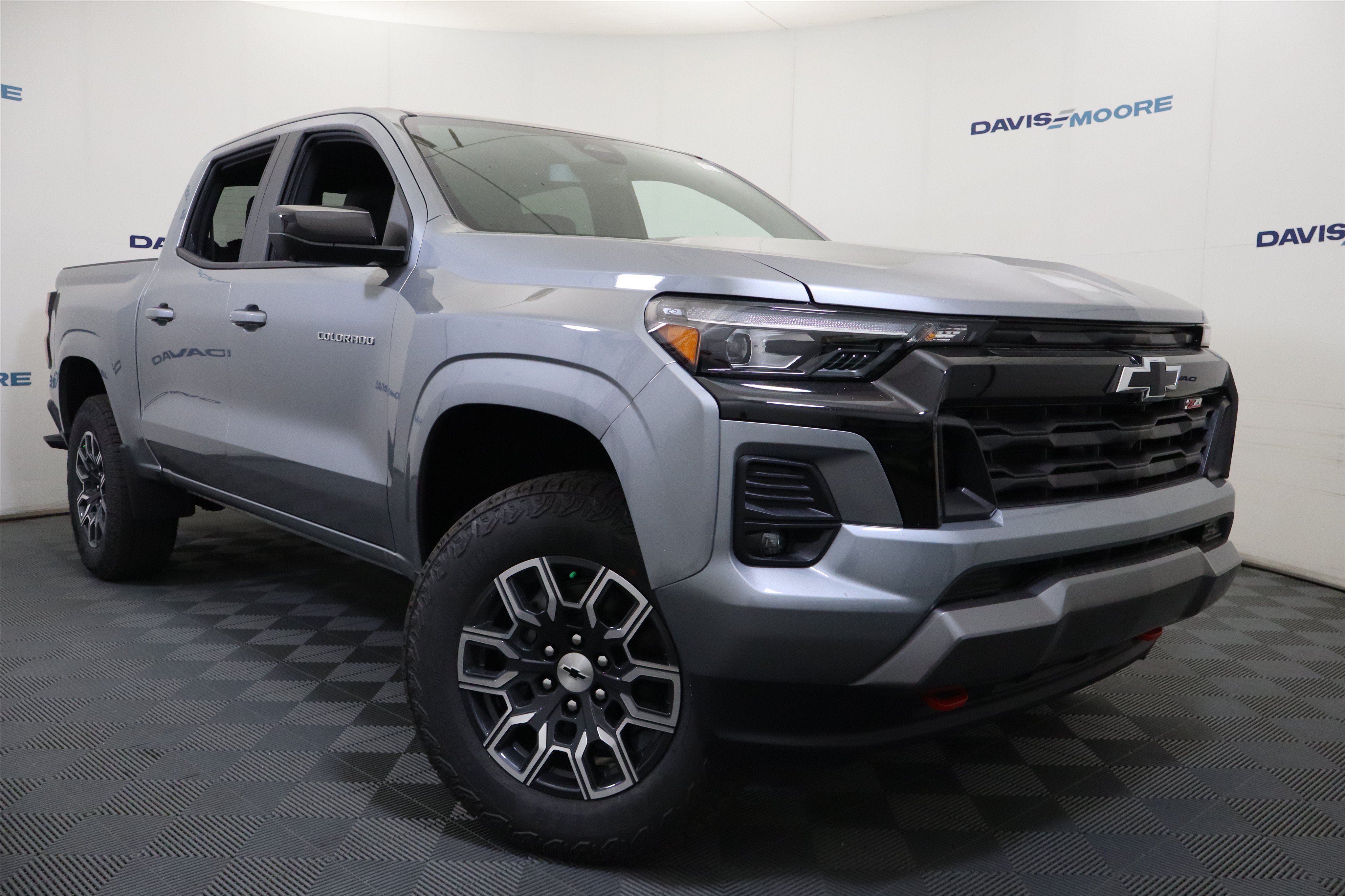 New 2026 Chevrolet Colorado Z71 w/ Technology Package AWD/4WD image 2