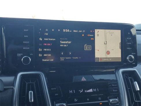 Certified 2023 Kia Sorento S w/ Panoramic Sunroof Package image 19