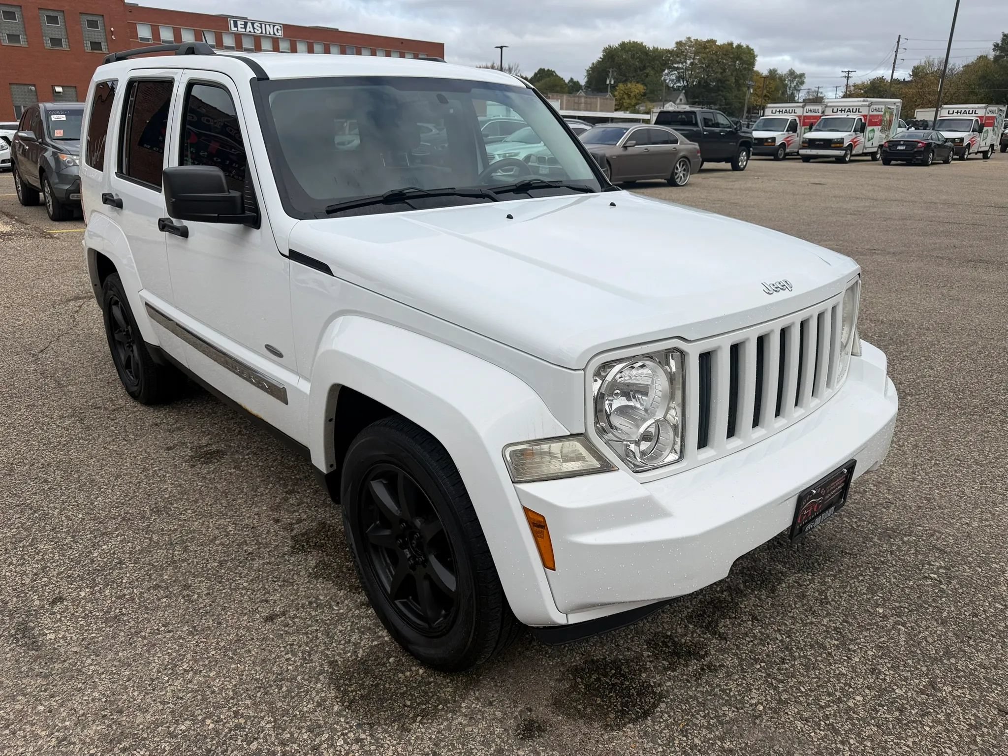 Used 2012 Jeep Liberty Sport AWD/4WD image 8