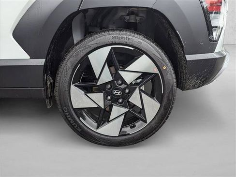 Used 2026 Hyundai Kona Limited AWD/4WD image 9
