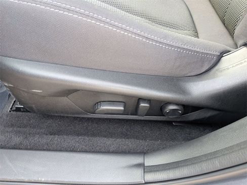 Used 2024 Subaru Crosstrek 2.0i Premium image 14