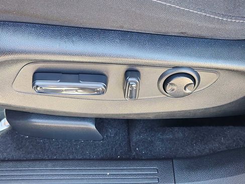 Certified 2025 Honda CR-V EX image 21