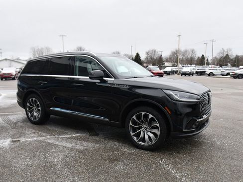 New 2026 Lincoln Aviator Reserve w/ Illumination Package AWD/4WD image 8