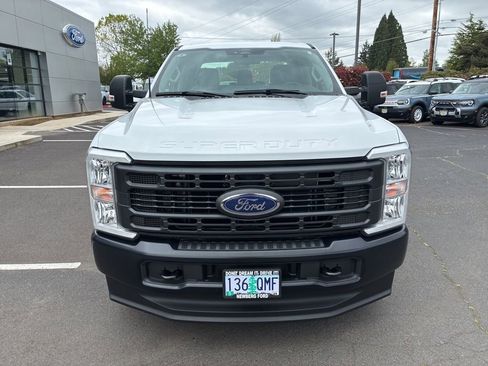 Used 2024 Ford F350 4x4 Crew Cab Super Duty image 2
