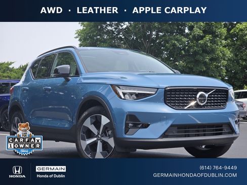 Used 2023 Volvo XC40 B5 Plus w/ Driver Assist Package AWD/4WD image 1