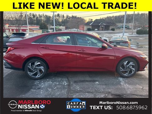 Used 2025 Hyundai Elantra SEL image 8