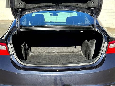 Certified 2022 Chevrolet Malibu LS image 23