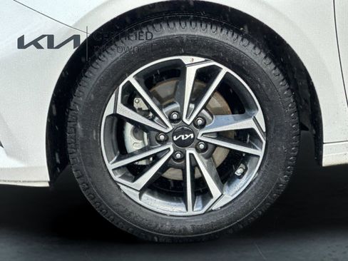 Certified 2023 Kia Forte LXS image 24