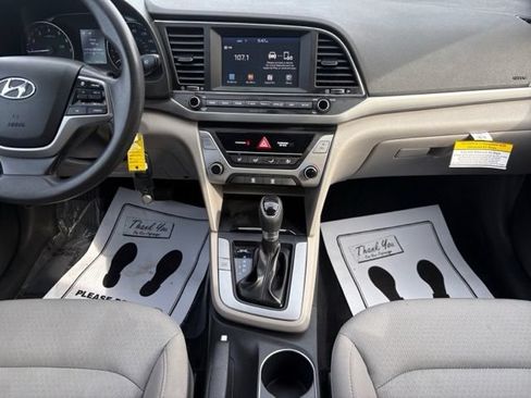 Used 2018 Hyundai Elantra SEL FWD image 12