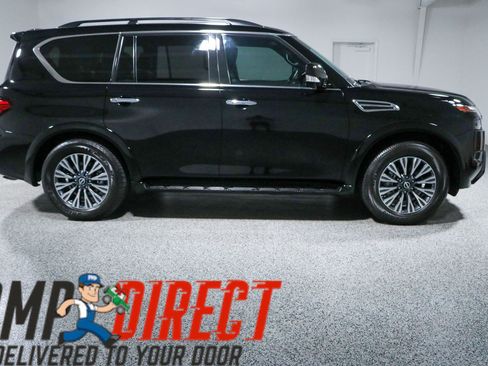 Used 2023 Nissan Armada SL w/ Midnight Edition Package AWD/4WD image 6