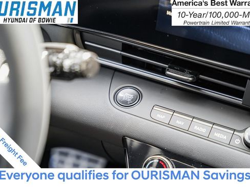 New 2025 Hyundai Elantra SEL image 23