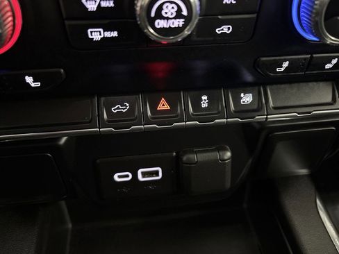 Used 2022 GMC Sierra 1500 Elevation image 54